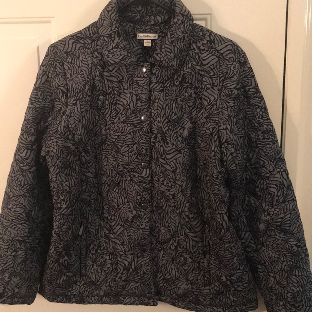 Croft and Borrow gray and black fall puffer coat